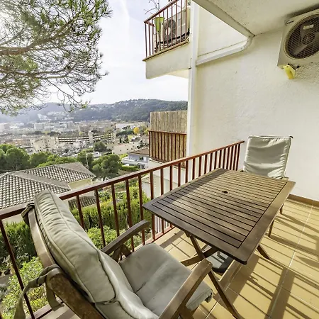 Piso Reformado En Tossa Con Terraza Y Aa